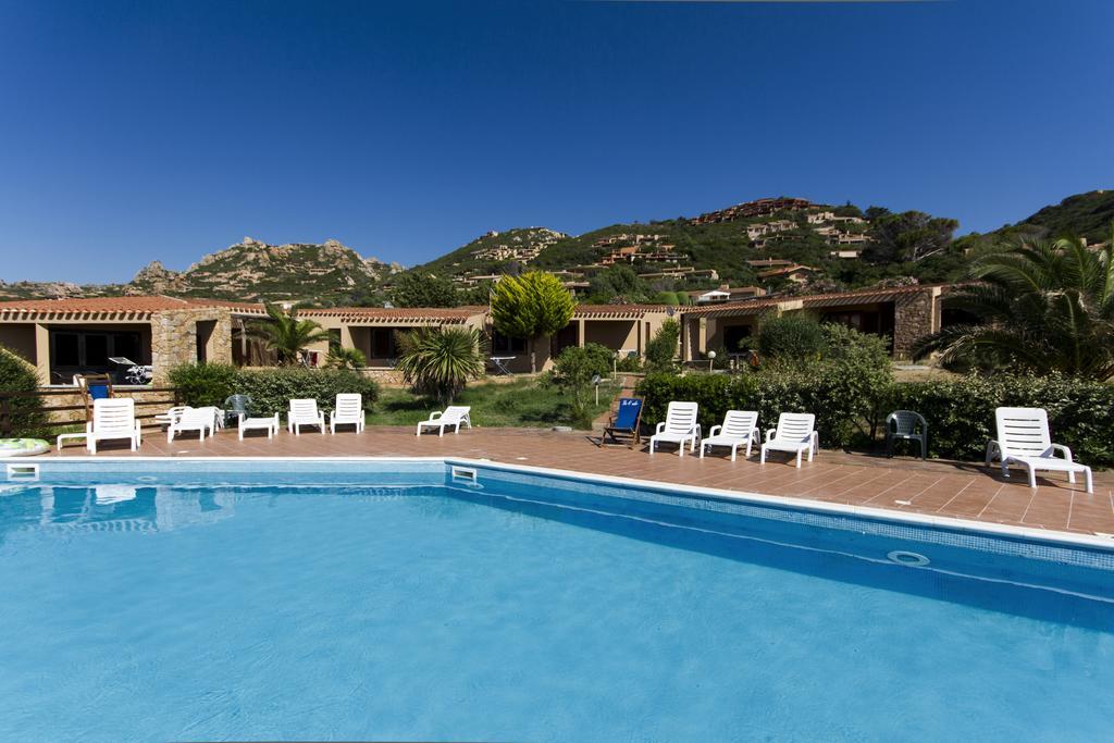 Residence Le Baiette Costa Paradiso Exterior photo